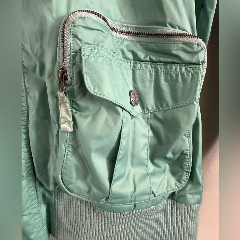Burton Teal Jacket - Picture 2 of 7